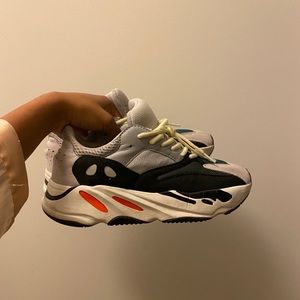 Yeezy 500 wave runner